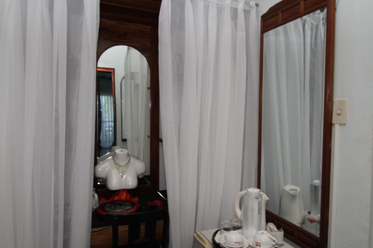 Bed and Breakfast The Wilsons' Shangrila Dumaguete City Екстер'єр фото